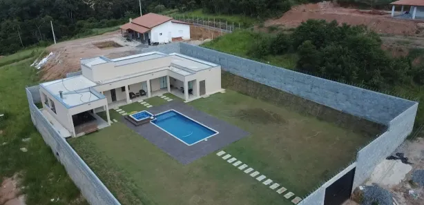 Fazenda / Sítio / Chácara com 3 Quartos à venda, 86m² no Centro, Arujá
