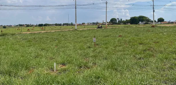 Terreno / Lote / Condomínio à venda, 250m² no Jardim Scala, Trindade
