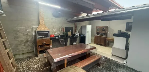 Casa com 3 Quartos para alugar, 120m² no Centro, Penha