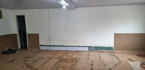 Casa Comercial à venda, 243m² no Jardim Itaú I, Itaperuçu