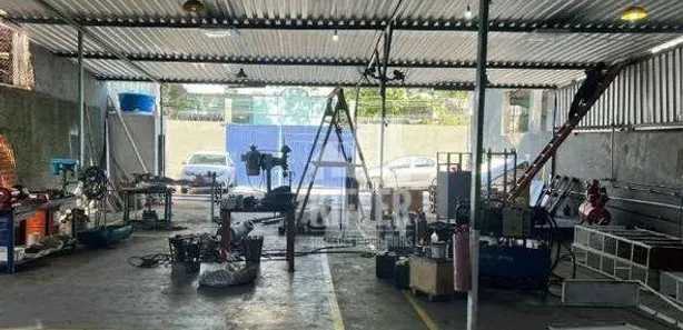Galpão / Depósito / Armazém para alugar, 350m² no Centro, Niterói