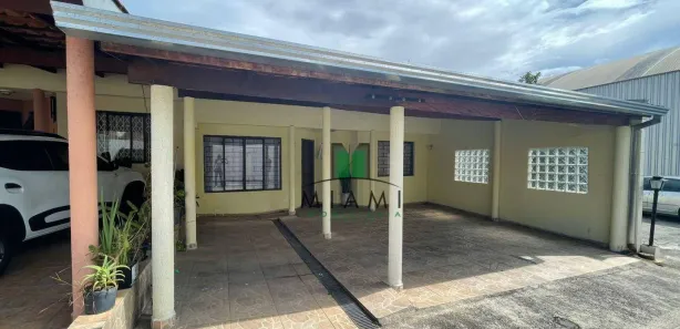 Casa de Condomínio com 3 Quartos para alugar, 61m² no Campo Pequeno, Colombo