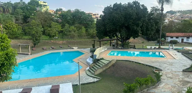 Prédio Inteiro à venda, 530m² no Residencial Clube dos Militares II, Vespasiano