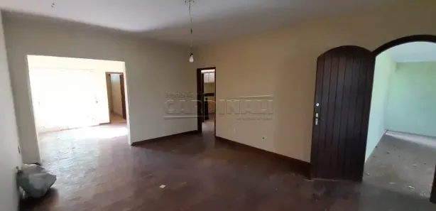 Casa com 3 Quartos para alugar, 209m² no Jardim Macarenco, São Carlos