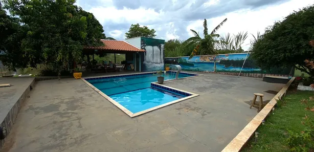 Fazenda / Sítio / Chácara com 4 Quartos à venda, 500m² no , Nerópolis