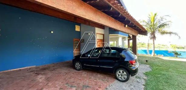 Fazenda / Sítio / Chácara com 3 Quartos para alugar, 300m² no Jardim Florença, Marília