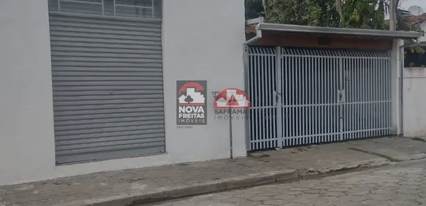 Loja / Salão / Ponto Comercial com 3 Quartos à venda, 160m² no Vila Martinez, Jacareí