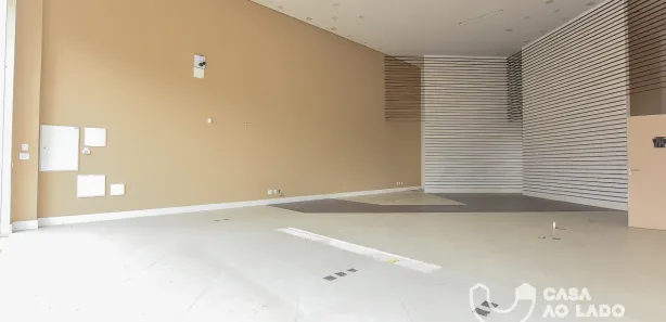 Loja / Salão / Ponto Comercial para alugar, 387m² no Jardim Social, Curitiba