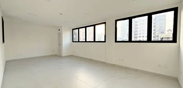 Conjunto Comercial / Sala para alugar, 38m² no Velha, Blumenau