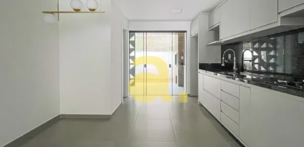 Casa com 3 Quartos à venda, 106m² no Água Verde, Blumenau