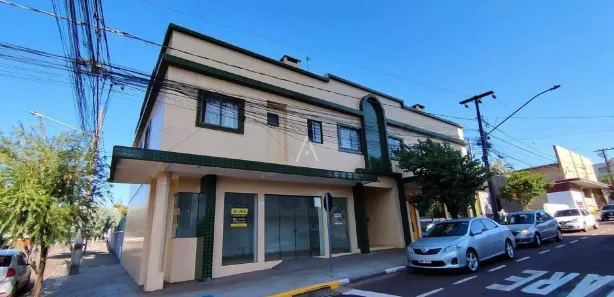 Conjunto Comercial / Sala para alugar, 48m² no Centro, Toledo