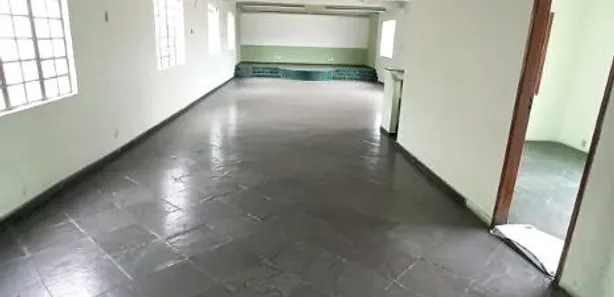 Loja / Salão / Ponto Comercial com 1 Quarto à venda, 200m² no Veneza, Ribeirão das Neves
