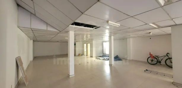 Loja / Salão / Ponto Comercial para venda ou aluguel, 180m² no Chácara Braz Miraglia, Jaú