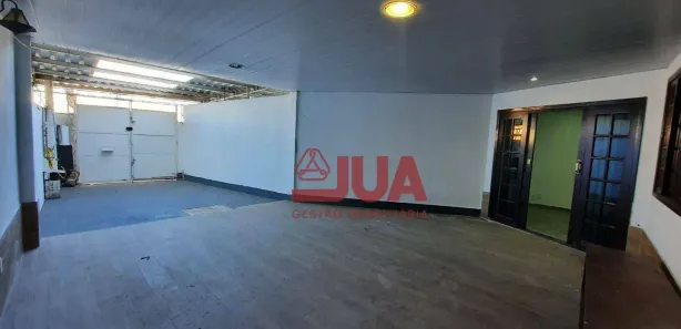 Casa com 3 Quartos para alugar, 112m² no Comendador Soares, Nova Iguaçu