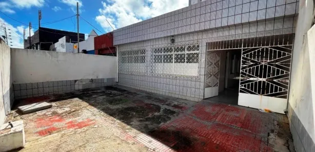 Casa com 3 Quartos à venda, 250m² no Salgado Filho, Aracaju