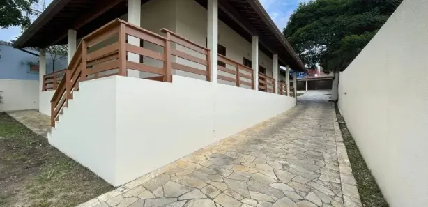 Casa com 5 Quartos para alugar, 406m² no Centro, Quatro Barras
