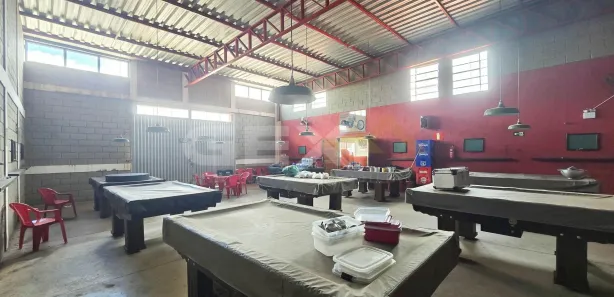 Galpão / Depósito / Armazém à venda, 218m² no Manoel Valinhas, Divinópolis