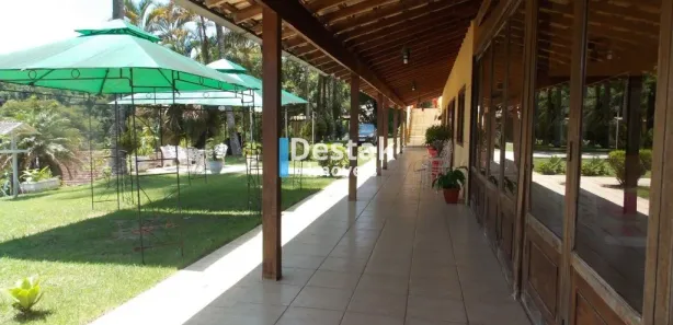 Fazenda / Sítio / Chácara com 5 Quartos à venda, 345m² no , Piraí