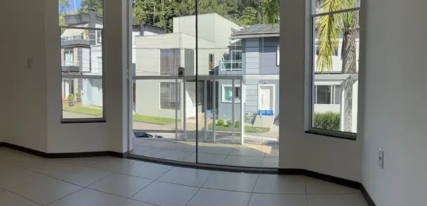 Sobrado com 2 Quartos para venda ou aluguel, 105m² no Várzea do Ranchinho, Camboriú
