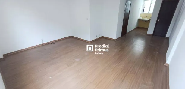 Conjunto Comercial / Sala para alugar, 52m² no Centro, Nova Friburgo