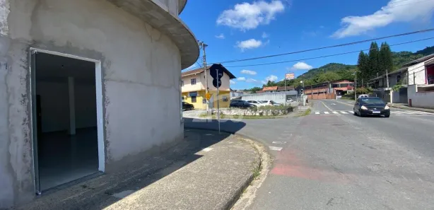 Loja / Salão / Ponto Comercial para alugar, 60m² no Velha Central, Blumenau