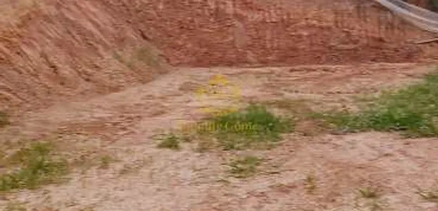 Terreno / Lote / Condomínio à venda, 2075m² no Dona Catarina, Mairinque