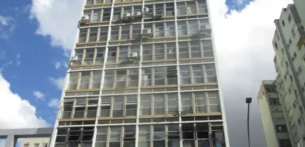 Conjunto Comercial / Sala para alugar, 84m² no Centro, Curitiba