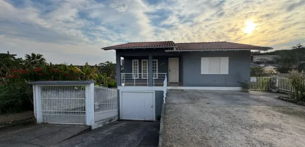 Casa com 4 Quartos para alugar, 200m² no Ana Maria, Criciúma