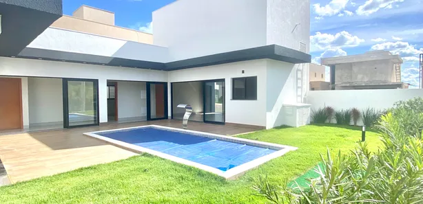 Casa de Condomínio com 3 Quartos à venda, 195m² no Jardins Capri, Senador Canedo