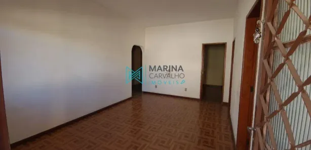 Casa com 5 Quartos à venda, 200m² no Centro, Confins