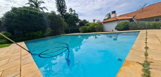 Fazenda / Sítio / Chácara com 5 Quartos à venda, 400m² no Centro, Araçoiaba da Serra