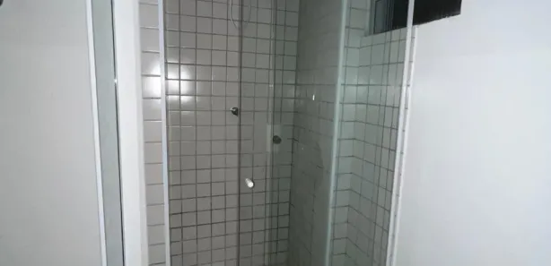 Conjunto Comercial / Sala para alugar, 107m² no Centro, São Vicente