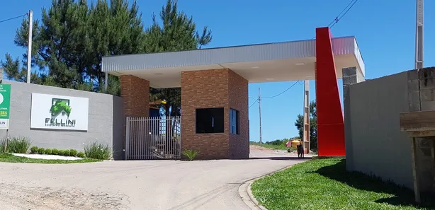 Terreno / Lote / Condomínio à venda, 280m² no Centro, Campina Grande do Sul