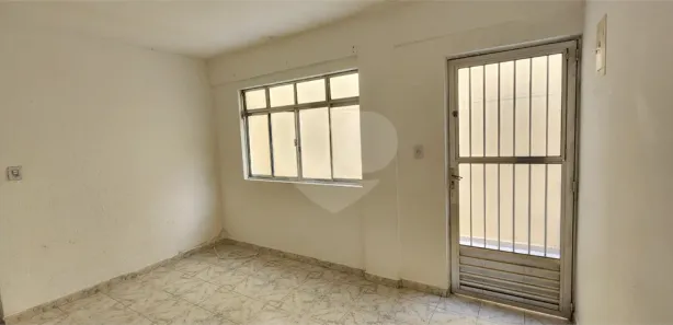 Prédio Inteiro à venda, 256m² no Taboão, Diadema