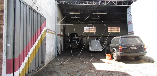 Loja / Salão / Ponto Comercial à venda, 1m² no Centro, Araraquara