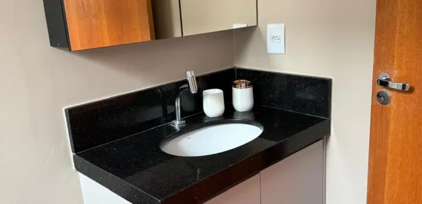 Casa de Condomínio com 4 Quartos à venda, 350m² no Centro, Corumbá de Goiás