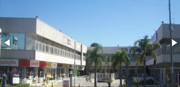 Loja / Salão / Ponto Comercial à venda, 60m² no Novo Mundo, Curitiba