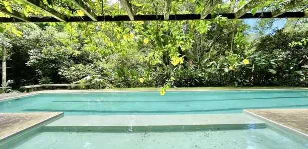 Casa de Condomínio com 3 Quartos à venda, 380m² no Chácara do Refúgio, Carapicuíba