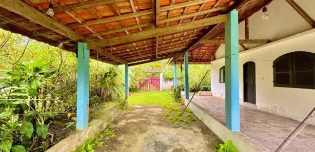 Fazenda / Sítio / Chácara com 3 Quartos à venda, 206m² no Jardim Aguapeu, Itanhaém