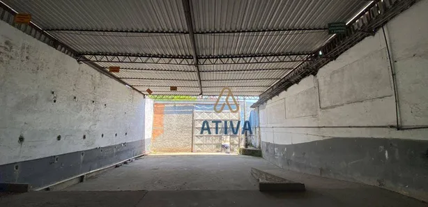 Galpão / Depósito / Armazém à venda, 273m² no Curicica, Rio de Janeiro