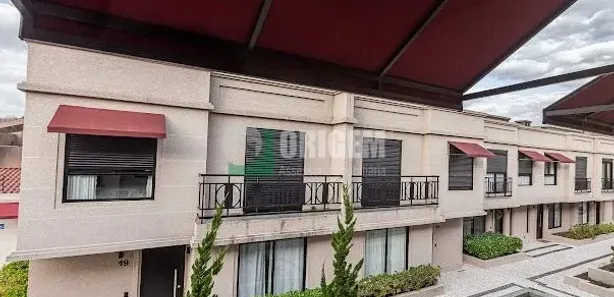 Casa de Condomínio com 3 Quartos para alugar, 157m² no Jardim Social, Curitiba