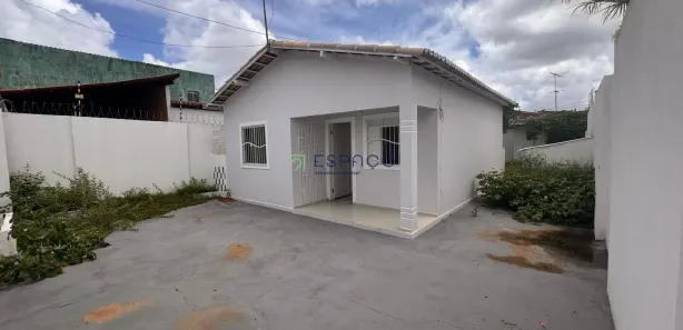 Casa com 3 Quartos para alugar, 80m² no Cajupiranga, Parnamirim
