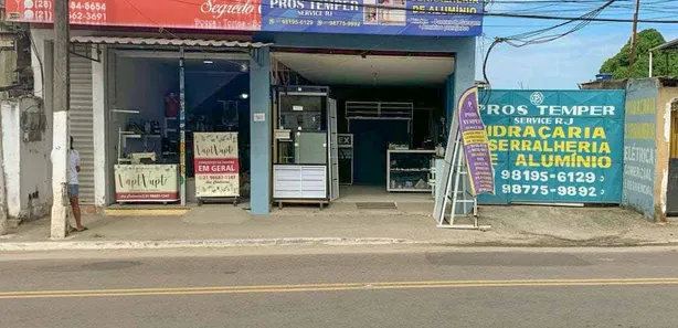 Loja / Salão / Ponto Comercial à venda, 459m² no Piabetá (Inhomirim), Magé