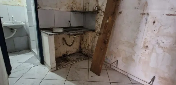 Loja / Salão / Ponto Comercial à venda, 50m² no Nova Cidade, Nilópolis