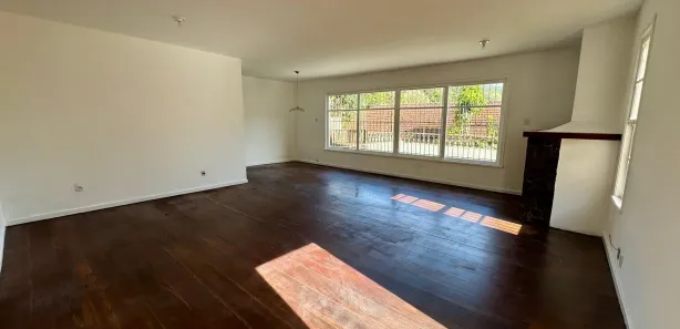 Casa com 3 Quartos para alugar, 120m² no Castelanea, Petrópolis