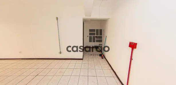 Loja / Salão / Ponto Comercial à venda, 56m² no Bonfim, Santa Maria