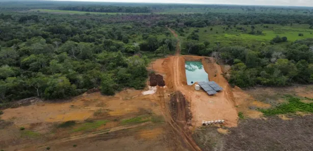 Fazenda / Sítio / Chácara com 3 Quartos à venda, 160m² no , Lagoa da Confusão