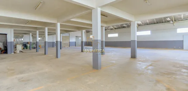 Galpão / Depósito / Armazém com 4 Quartos para venda ou aluguel, 800m² no Jardim Nossa Senhora das Gracas, Campina Grande do Sul