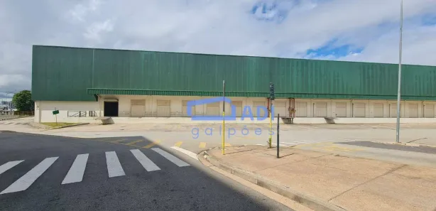 Galpão / Depósito / Armazém para alugar, 4067m² no Jardim dos Camargos, Barueri