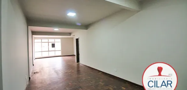 Conjunto Comercial / Sala para alugar, 79m² no Centro, Curitiba